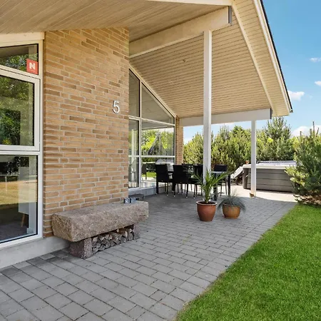 Holiday home Gorgeous In With Wifi *